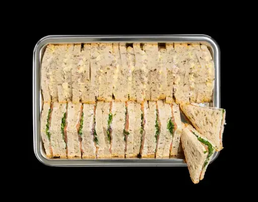 Plateau triangle PT-déjeuner (oeufs bacon/saumon fumé)